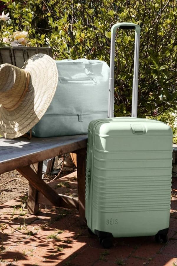 Hardside Beis luggage with handle 