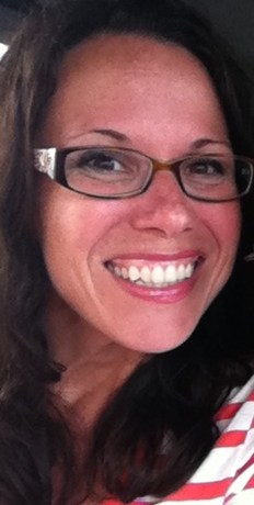 I'm loving the contact lens free life and the world of stylish eyeglass case options.