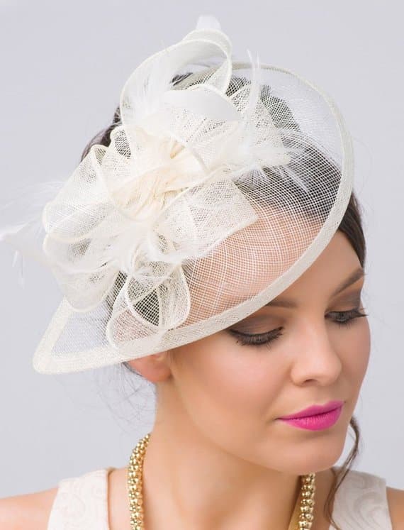 Ivory fascinator hat inspired by Kate Middleton