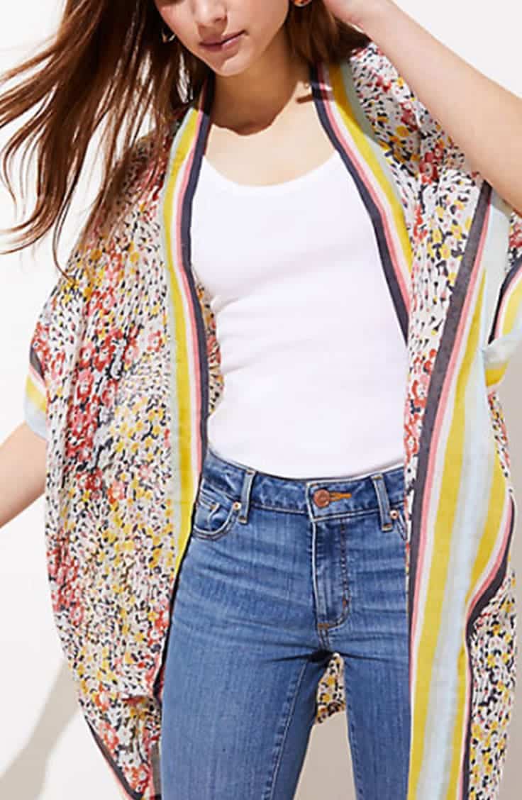 How to wear a kimono -- floral kimono over t-shirt and jeans