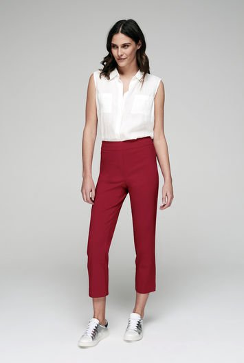 Outfit with white top and red capris